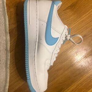 Nike Air Force 1